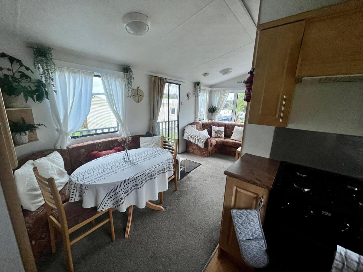 Jungle House No.26 At Three Lochs Holiday Park Newton Stewart Exterior photo